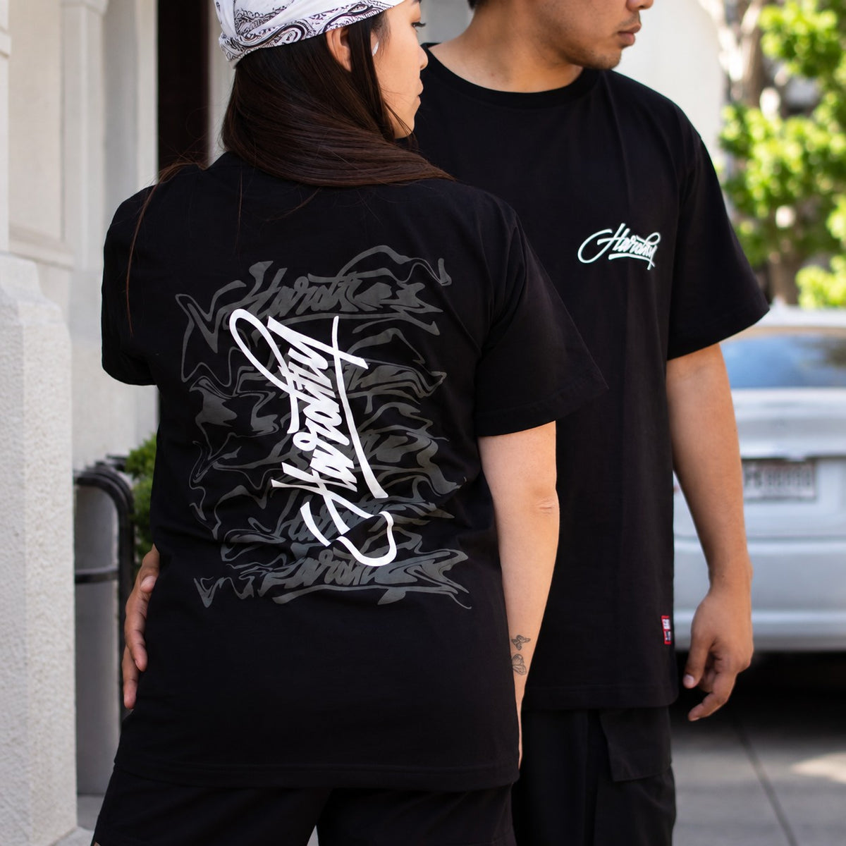 Polera Firma Espalda Graffiti – Negra