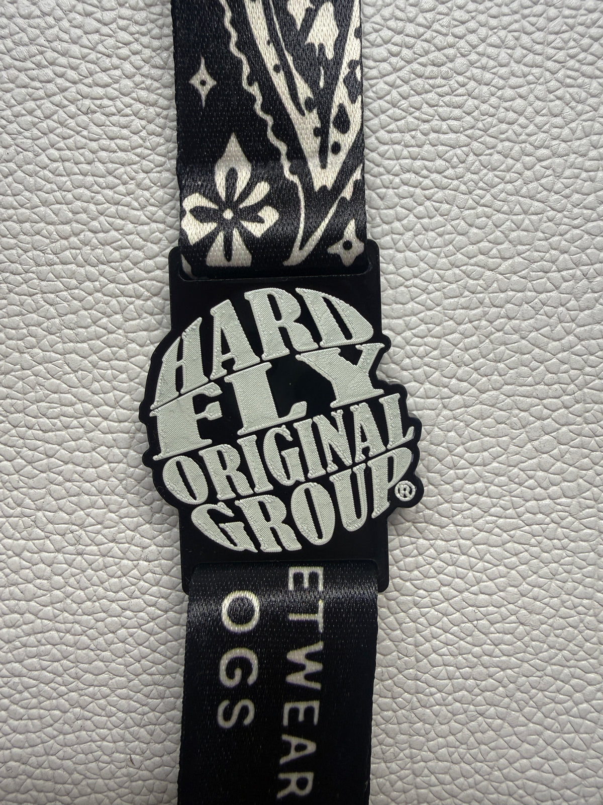 Lanyard HARDFLY Paisley – Negro