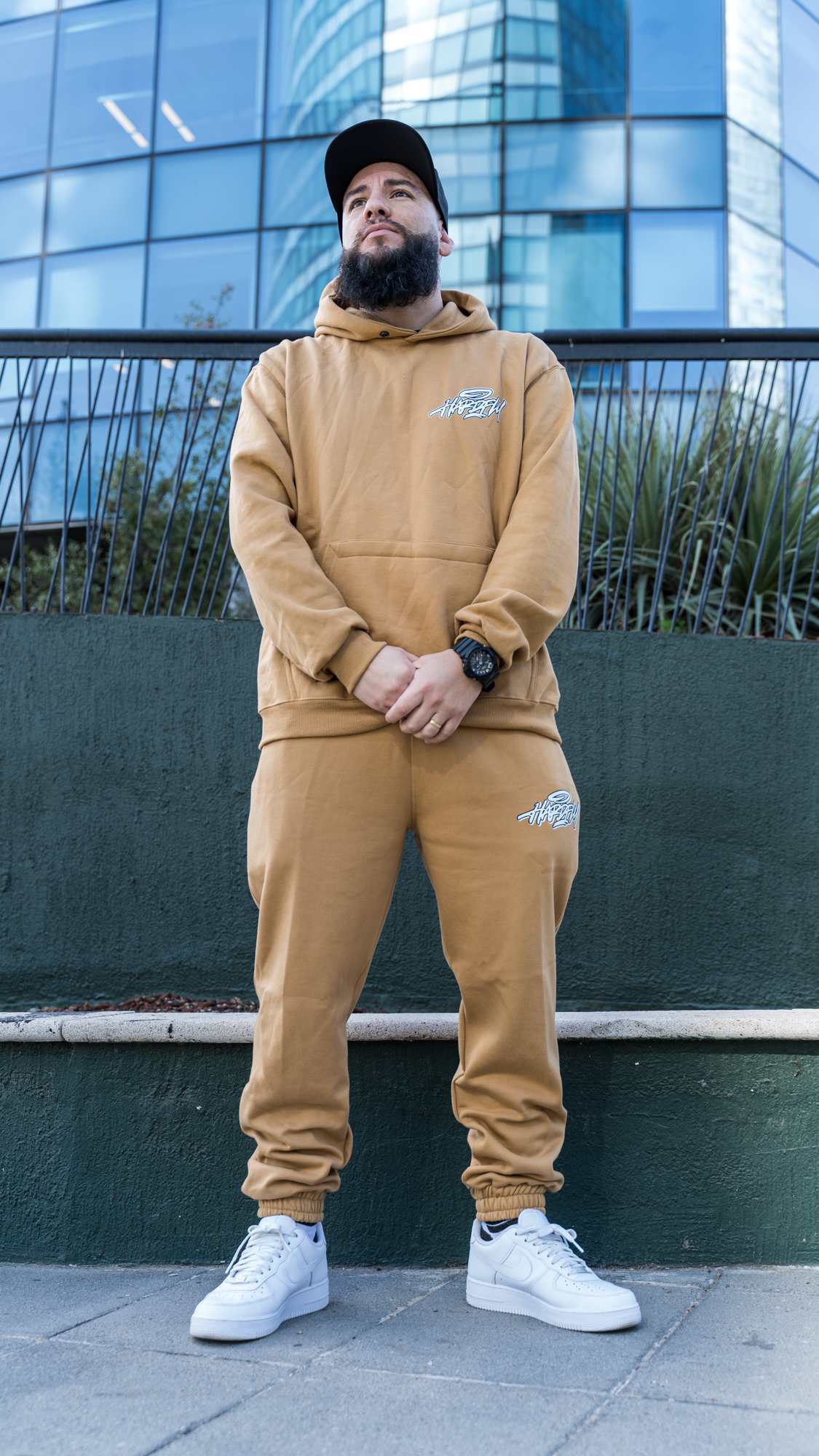 Pantalón de buzo camello HF