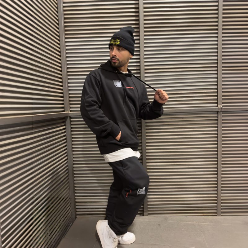 Hoodie negro Winter 23 HF