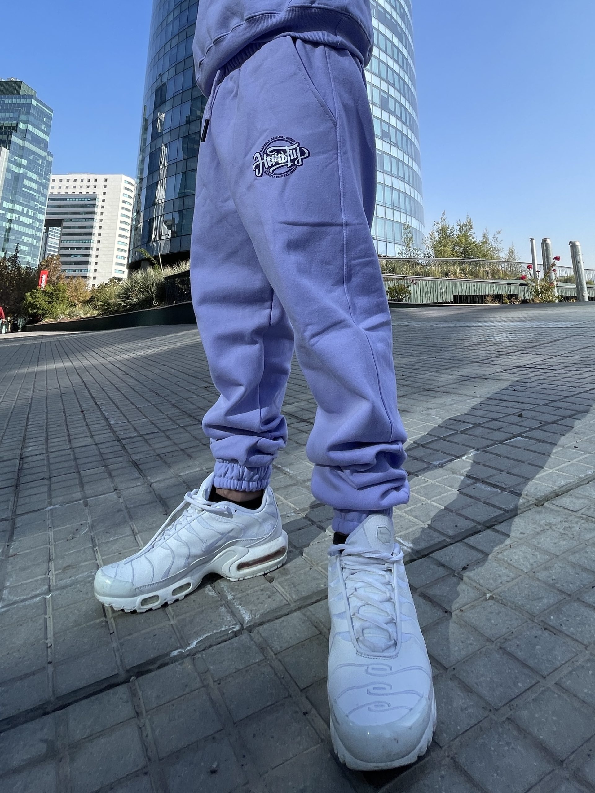PANTALON DE BUZO LILA